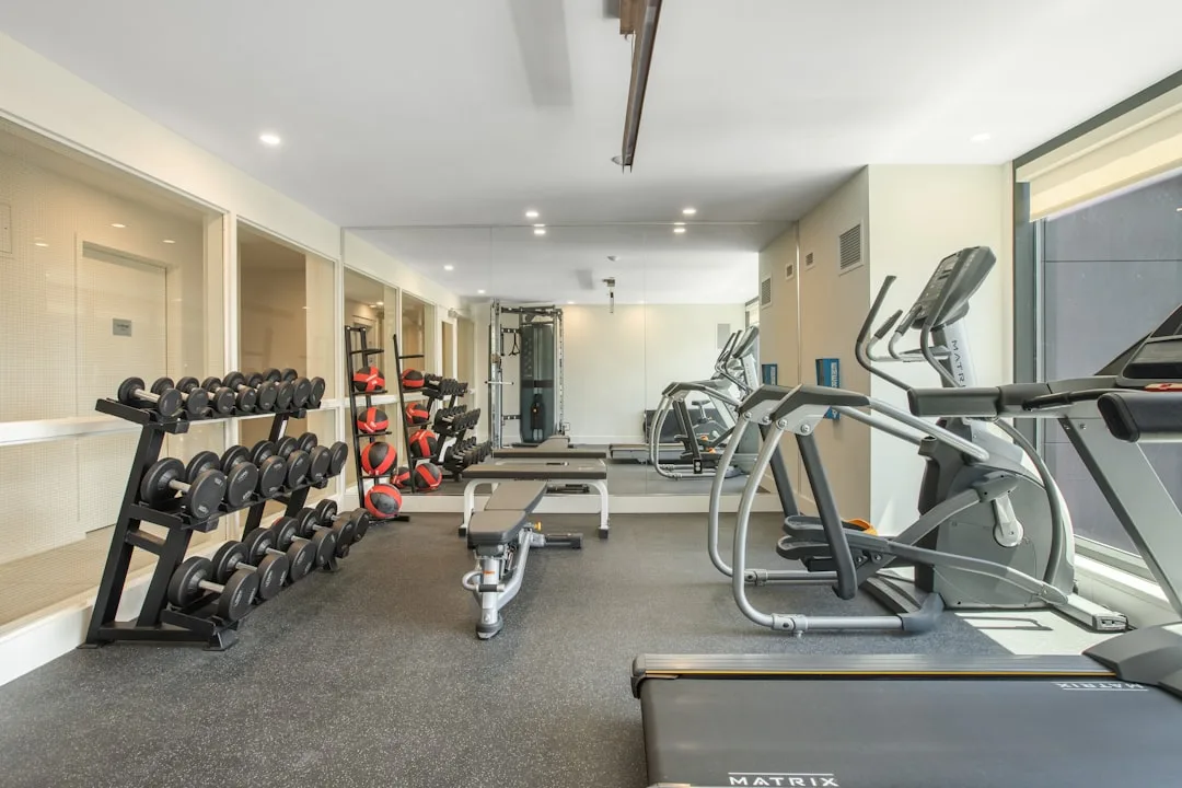 Otthoni edzőterem és fitness bérlet összehasonlítása